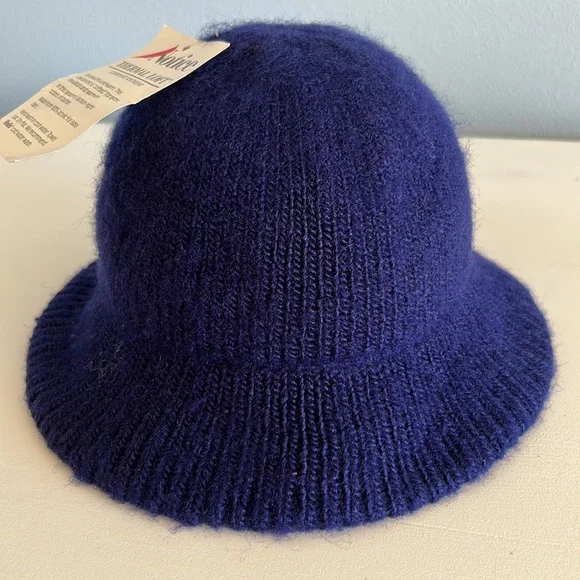 Vintage Navy Blue Wool Hat - Picture 10 of 11